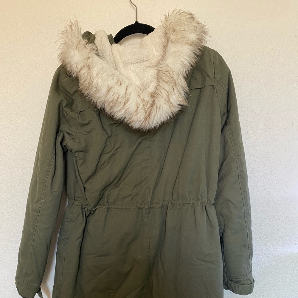 Winter jacket - Picture 5 of 5